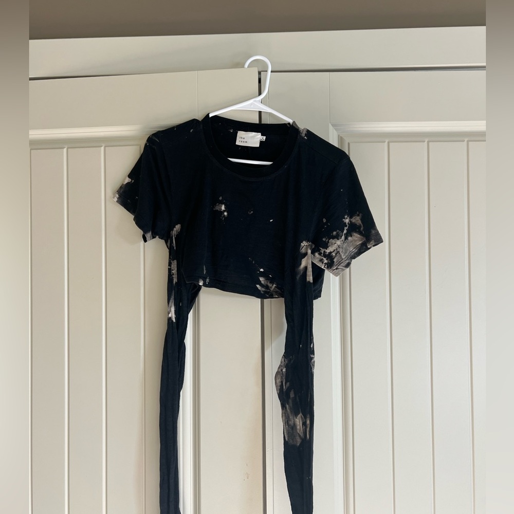 the room cropped shirt